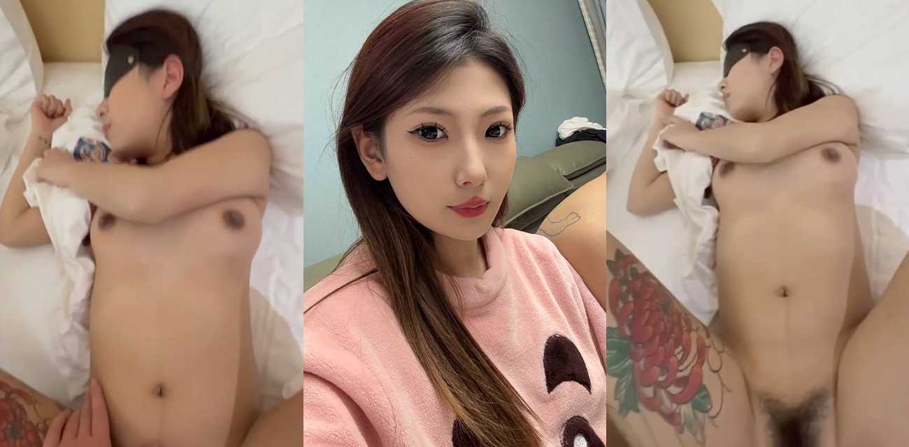 长春南关区【赵彤】刚与男友分手就探探约炮，假屌猛插骚穴扛起花腿多姿势爆操十足的淫