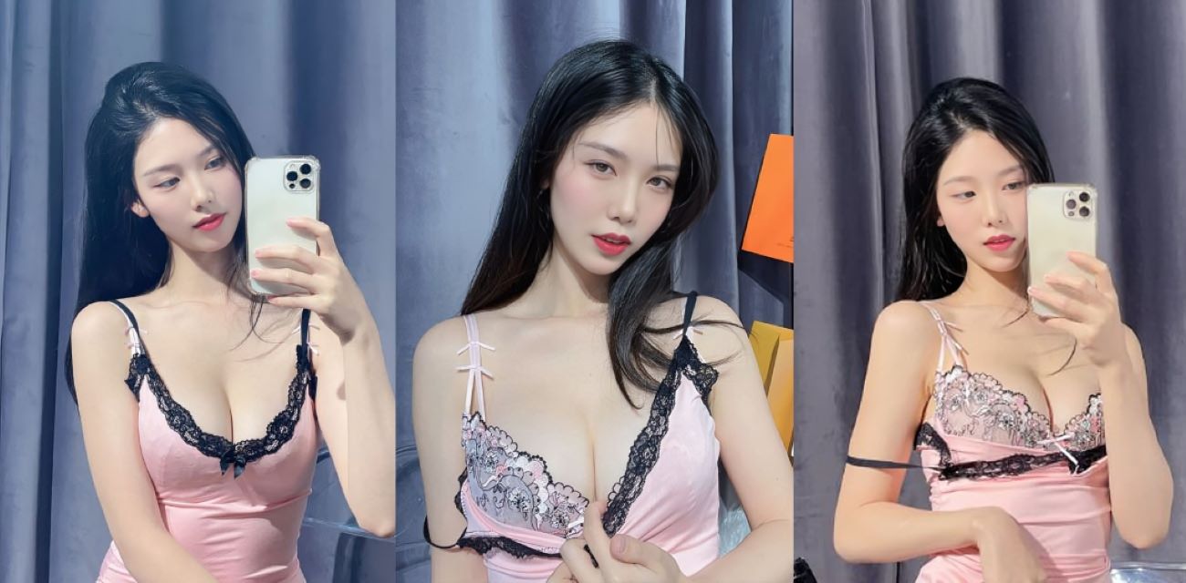 极品女神【抖娘利世】私拍福利流出，紧身衣自摸巨乳狂扣嫩穴，淫水湿透内裤表情骚到爆