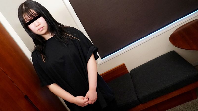 【无码】原以为是个清纯的女孩、没想到竟然是穿着红色内衣的粉嫩鲍鱼！我还对她内射了