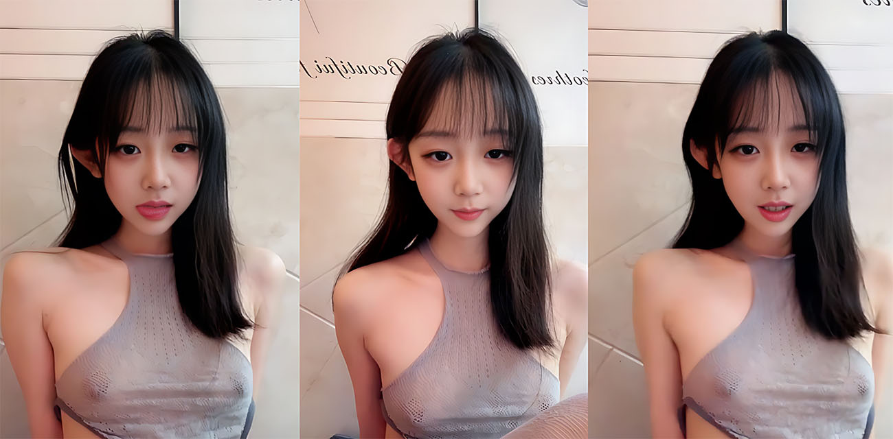 新秀女主播【一张小宝贝】与粉丝性爱直播，极品反差婊深喉吃鸡，露脸激情大秀直播神作